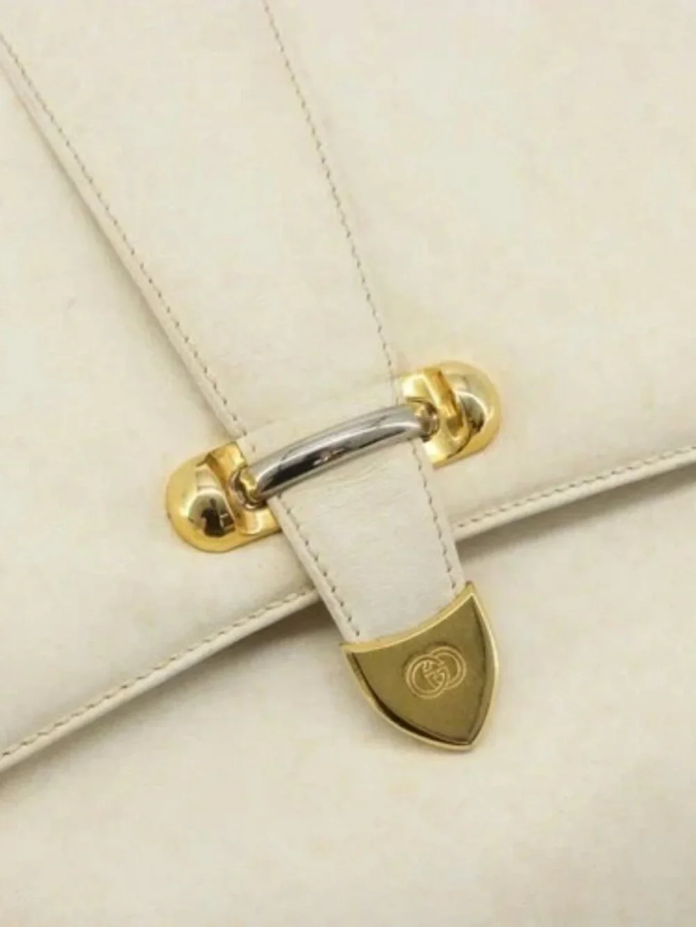 GUCCI Shoulder Bag Leather White Gold Auth BAZ692